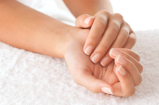 Notre guide manucure pour de beaux ongles en pleine santé